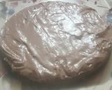 A picture of step 5 of Chocolate cake with frosting .