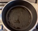 Foto del paso 2 de la receta: Tortilla de papa en sartén Essen