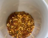 A picture of step 2 of Chilli oil.