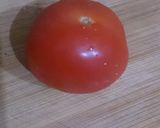 A picture of step 1 of Tomato Salad.