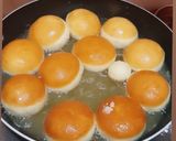 Foto langkah ke 4 dari resep Bomboloni lembut 1x proofing.