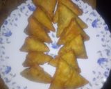 A picture of step 7 of Samosa ndengu.