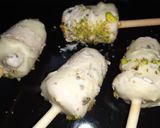 A picture of step 6 of White chocolate choco bar nuties.