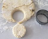 A picture of step 5 of Cheese scones.