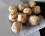 Foto del paso 6 de la receta: Guiso de albóndigas de caella, surtido de setas y alcachofas