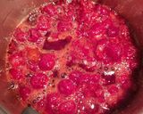 Une image de l'étape 4 de Bûche de la Saint Sylvestre Vanille-Framboise.