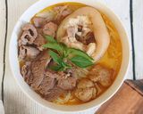 Hình bước làm 4 của món Bún bò Huế