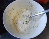 Foto del paso 3 de la receta: Ensalada de repollo con zanahorias y manzana con mayonesa de niguella