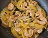 Foto del paso 5 de la receta: Fajitas de camarón