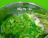 Hình bước làm 2 của món Canh cua mướp và mồng tơi