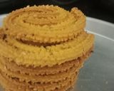A picture of step 7 of Baked Chakali.