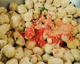 A picture of step 3 of Chatpate soya chunks.
