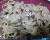 Foto del paso 6 de la receta: Fetuccini de espinacas con salsa de setas