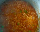 A picture of step 4 of Vegetable maggi.