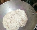 A picture of step 1 of Aval Poha Puttu.