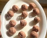 A picture of step 3 of Swedish meat balls.