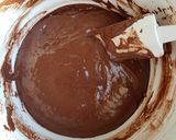 Foto langkah ke 4 dari resep Brownies Kukus.