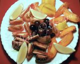 Foto del paso 4 de la receta Ensalada de tomates y frutas de temporada