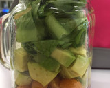 Foto del paso 6 de la receta: Ensalada de aguacate y uchuvas
