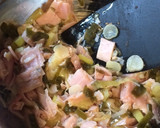 Foto del paso 4 de la receta: Tarta de jamón y puerro glaseado (sin azúcar)