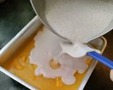 A picture of step 3 of Woon Mamuang (Mango Coconut jelly cubes).