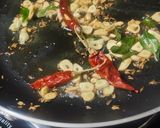 A picture of step 3 of લહસુની પાલક ખીચડી. (Lasooni palak Khichdi Recipe in Gujarati).