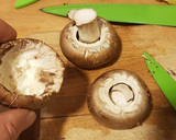 Foto del paso 1 de la receta: Hígado de Conejo encebollado sobre Champiñón Portobello