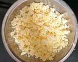A picture of step 2 of Paneer bhurji.