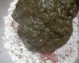 A picture of step 2 of Palak Puri.