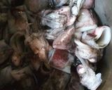 Foto langkah ke 1 dari resep Tumis Cumi-cumi Cabe Ijo.