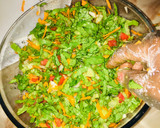 A picture of step 8 of Local salad🥗.