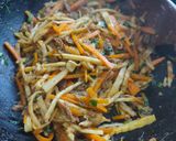 Foto langkah ke 3 dari resep Lumpia semarang rasa rendang.
