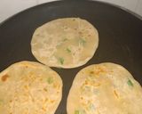 मिनी पिज़्ज़ा (mini pizza recipe in Hindi) रेसिपी चरण 2 फोटो