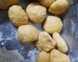 A picture of step 6 of Puri Bhaji.