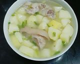 Hình bước làm 3 của món Canh khoai tây giò heo