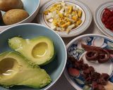 Foto del paso 4 de la receta: Ensaladilla de aguacate y anchoas