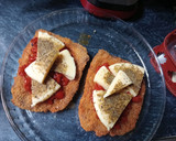 Foto del paso 2 de la receta: Milanesas con crema de pimientos