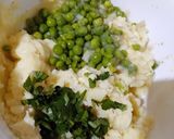 Une image de l'étape 3 de Bourek aux petit pois / pomme de terre / fromage.
