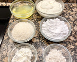 Foto del paso 1 de la receta: Pastel de yogur griego y coco “sin gluten”