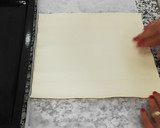 Foto del paso 5 de la receta: Empanada de atún
