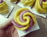 Hình bước làm 12 của món Bánh Bao Hoa Hồng 2 màu