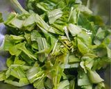 Foto del paso 5 de la receta: Rúcula con ajo picado