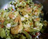 Foto del paso 2 de la receta Sopa de marisco y pollo