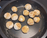Foto del paso 5 de la receta: Albóndigas de merluza en salsa jardinera