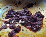 A picture of step 4 of Dalgona Usal Pav.