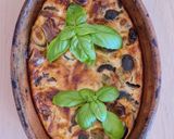 Foto del paso 2 de la receta: Pastel de queso, tomates secos y olivas negras 🧀 🍅 🖤