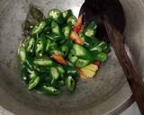 Foto langkah ke 2 dari resep Oseng Cumi Cabe Ijo.