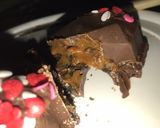 Foto del paso 7 de la receta: Bombones de chocolate rellenos con dulce de leche con galletas