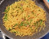 Foto del passaggio 2 della ricetta Pasta e piselli a modo mio 😋