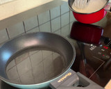 Foto del paso 2 de la receta: Salsa de huevo frito